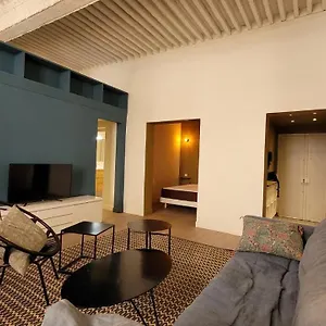 https://app-50m2-clim-ctr-historique-aix-en-provence.fr-provencehotel.com